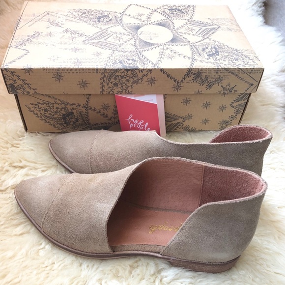 Free People Royale Pointy Toe Flat Beige Tan Suede - Picture 3 of 8
